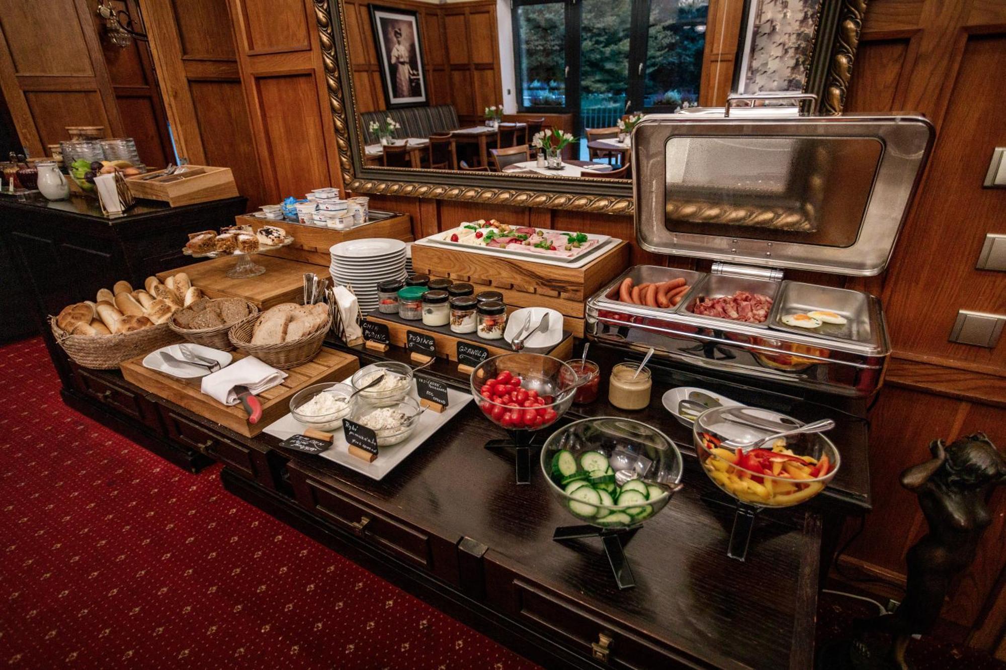 Hotel Golfi Podebrady Ngoại thất bức ảnh