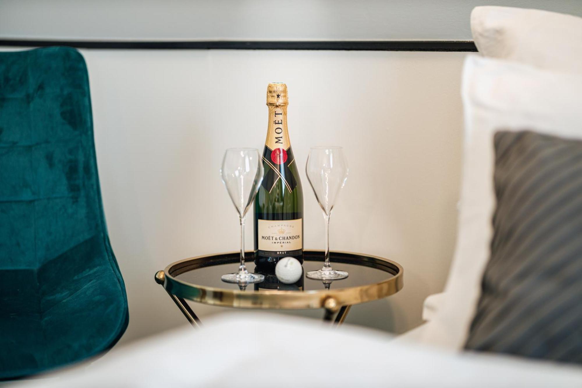 Hotel Golfi Podebrady Ngoại thất bức ảnh