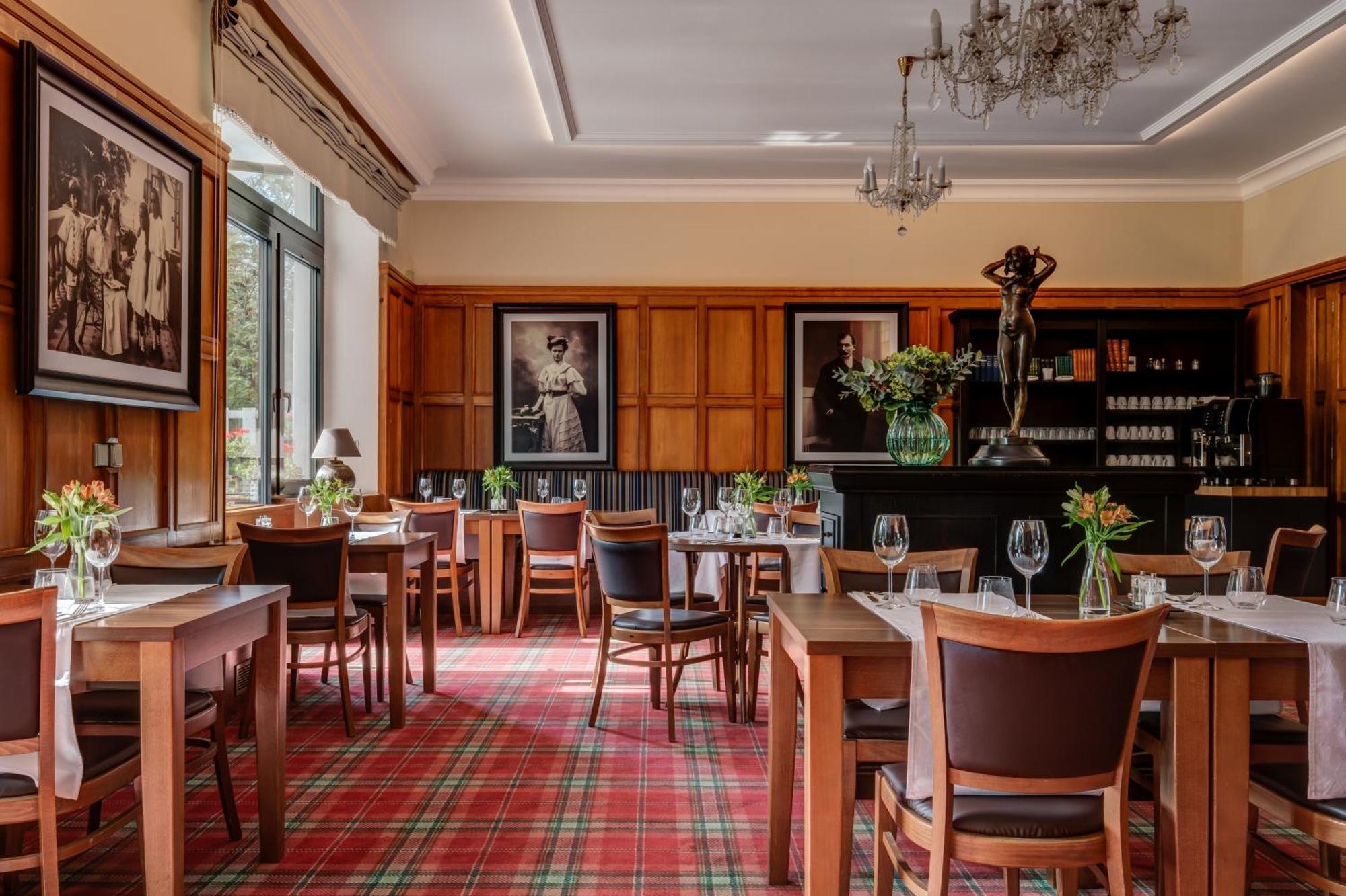 Hotel Golfi Podebrady Ngoại thất bức ảnh