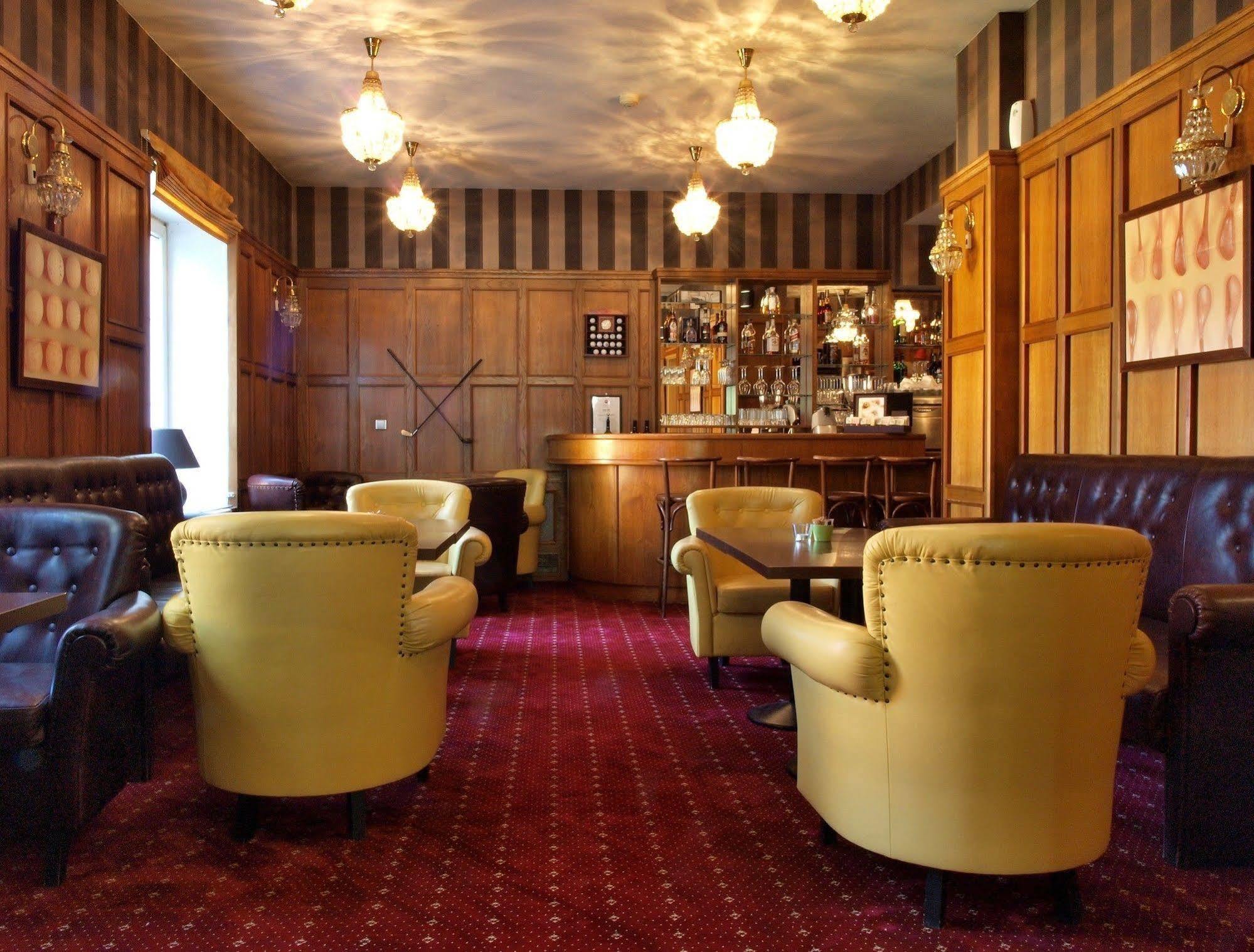 Hotel Golfi Podebrady Ngoại thất bức ảnh